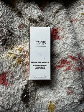 ICONIC London Super Smoother Blurring Skin Tint - White with Black Text